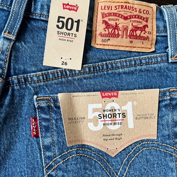 Levis High-Rise 501 Shorts - Picture 2 of 3